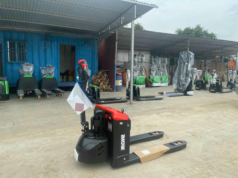 Cần xác định đúng tải trọng thực tế, chiều cao nâng, loại pallet và tần suất